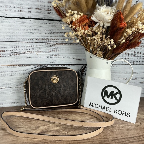 Michael Kors Fulton Bag Signature Brown Tan Gold Crossbody Small Purse - Picture 1 of 9